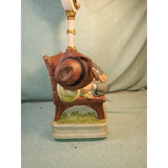 Melody in Motion Wall Street Willie Sleeping On Park Bench Clock Works music box - Picture 7 of 8